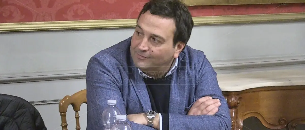 Fincalabra, Orsomarso reagisce: «Nessun accaparramento di nomine da parte di Fdi»