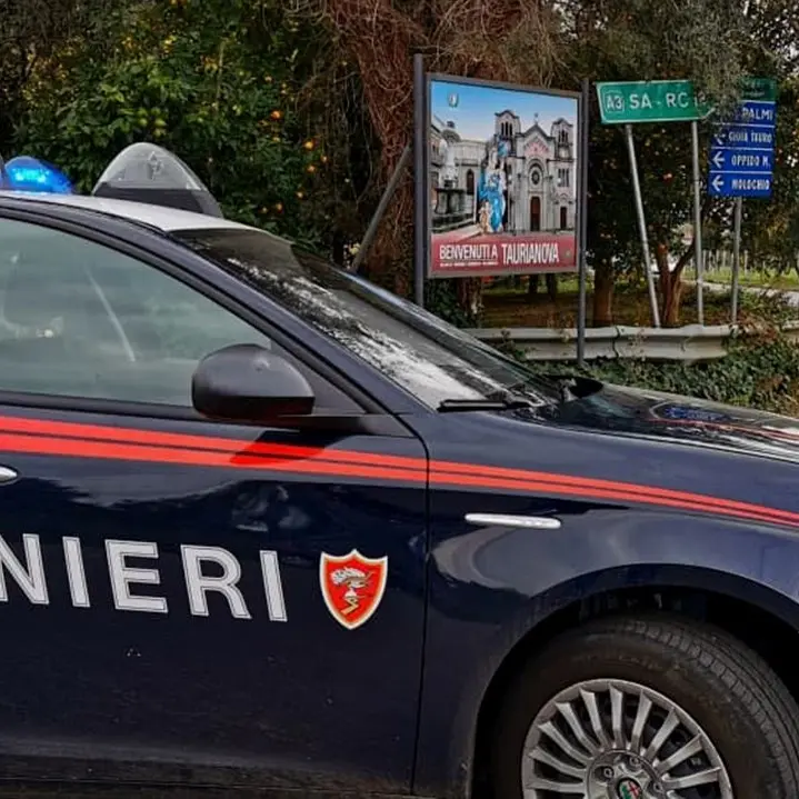 Positivo al Covid a spasso per strada: una denuncia nel Reggino