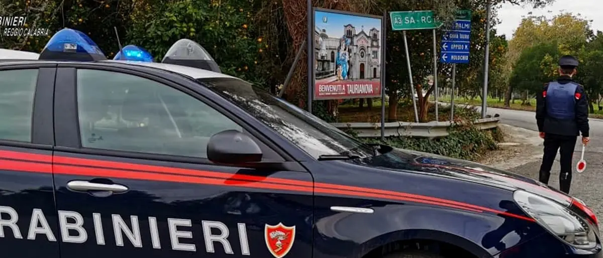 Positivo al Covid a spasso per strada: una denuncia nel Reggino