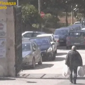 Catanzaro, assenteismo negli uffici dell'Asp e del Pugliese: in 57 rinviati a giudizio