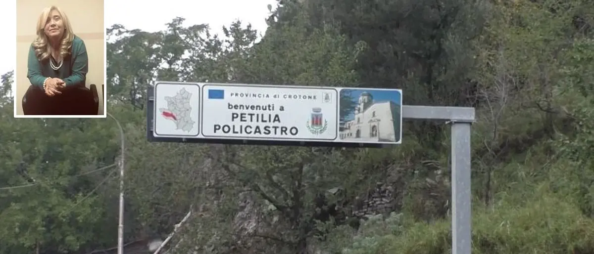 Petilia, l’assessora Costanzo dava il cibo per i bisognosi a parenti e amici: «Sennò non mi votano»