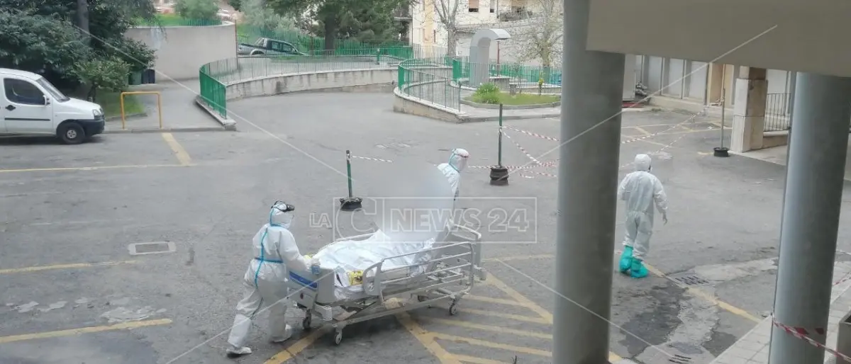 Covid Corigliano-Rossano, i dati continuano a preoccupare: 46 ricoveri in ospedale