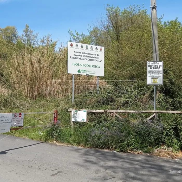 Mendicino, rubati e subito rinvenuti cinque automezzi destinati alla raccolta differenziata