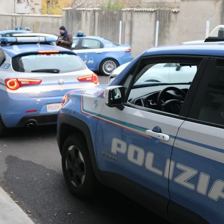Crotone, un chilo di marijuana nascosta nell'ex scuola Gravina