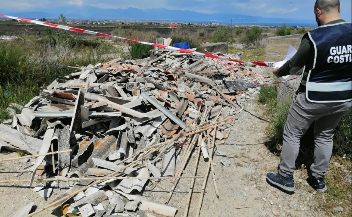 Fra Corigliano Rossano e Cariati sequestrate tre discariche abusive