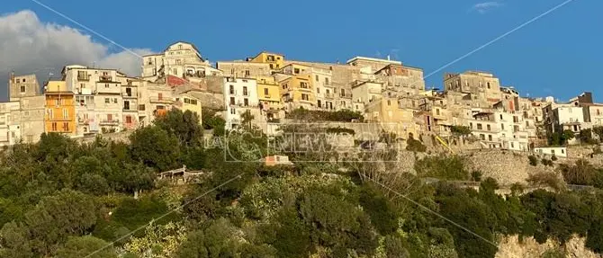 Covid, a Cetraro scuole chiuse fino al 30 aprile: prorogata la didattica a distanza