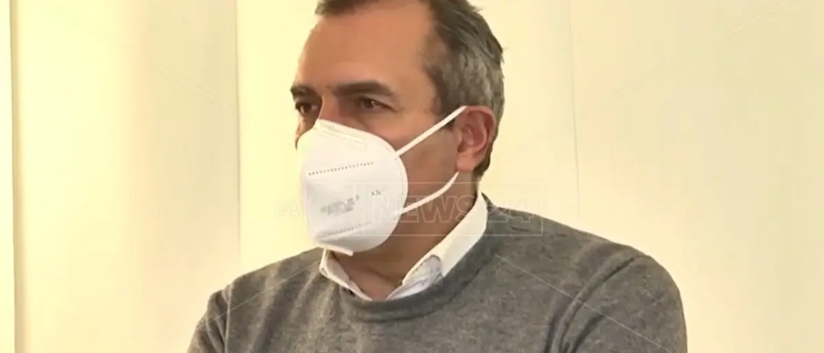 De Magistris sogno proibito del Pd in Calabria ma l’ex pm non cede e va avanti