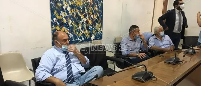 Reparto Covid a Locri, i sindaci dicono sì: «Servono subito posti letto»