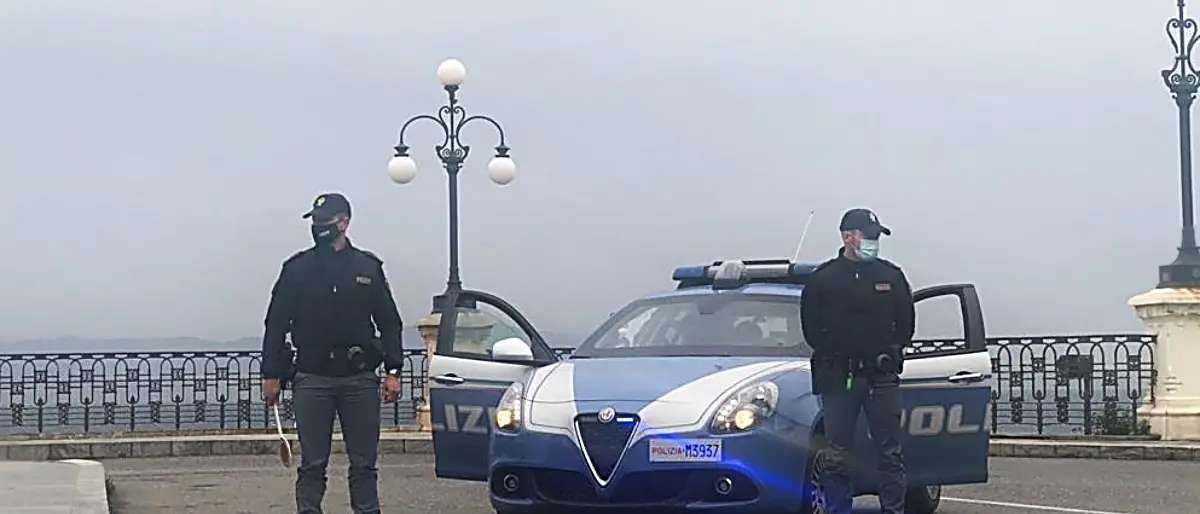 Reggio Calabria, aggrediscono anziano per estorcergli denaro: 4 arresti