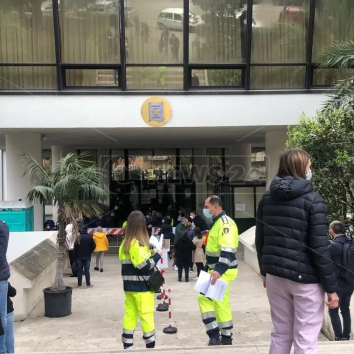 A Reggio Calabria vax day senza intoppi, presente anche il commissario Longo