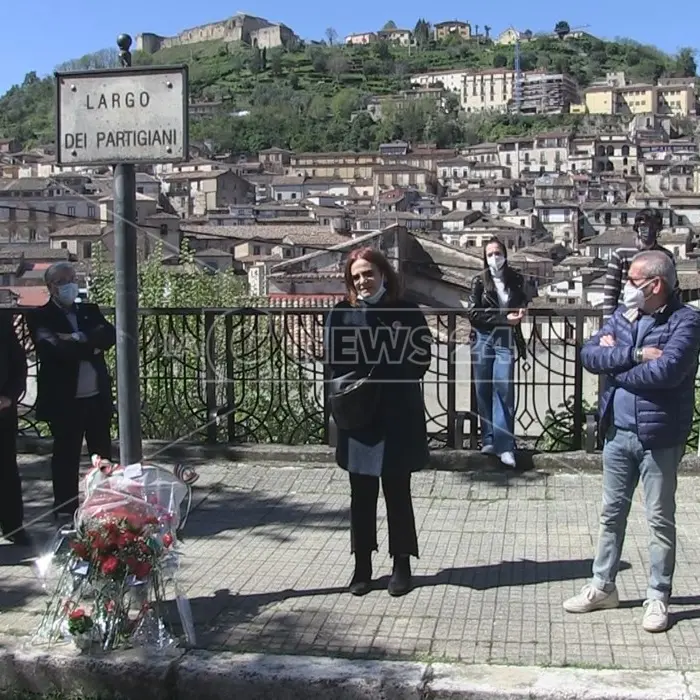 Il 25 Aprile a Cosenza: «La lotta partigiana è ancora attuale» - VIDEO