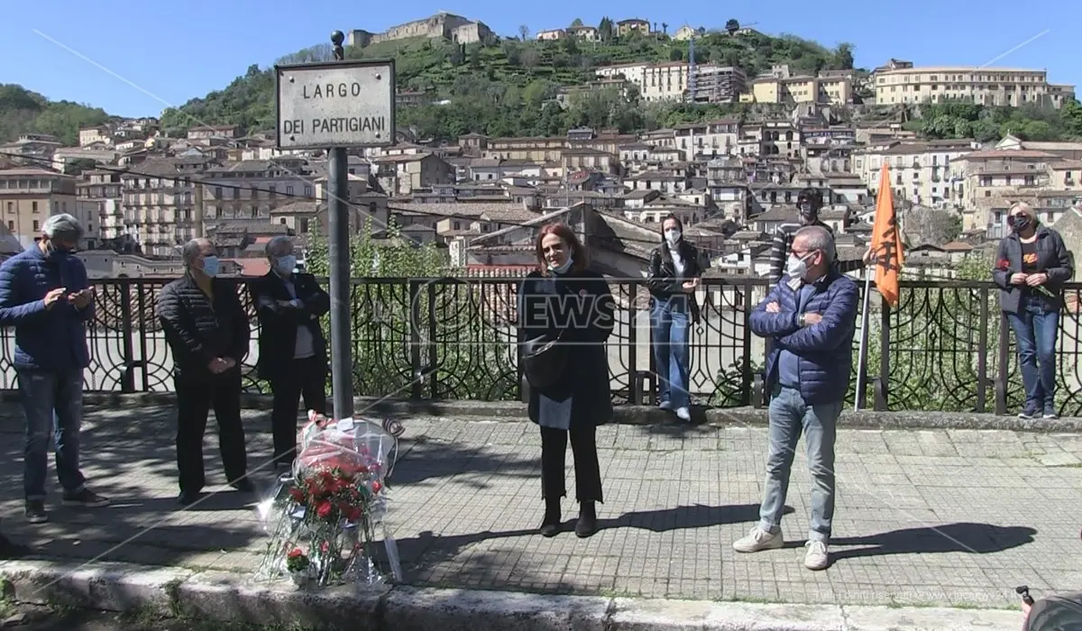 Il 25 Aprile a Cosenza: «La lotta partigiana è ancora attuale» - VIDEO