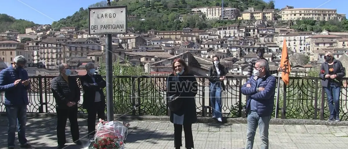 Il 25 Aprile a Cosenza: «La lotta partigiana è ancora attuale» - VIDEO