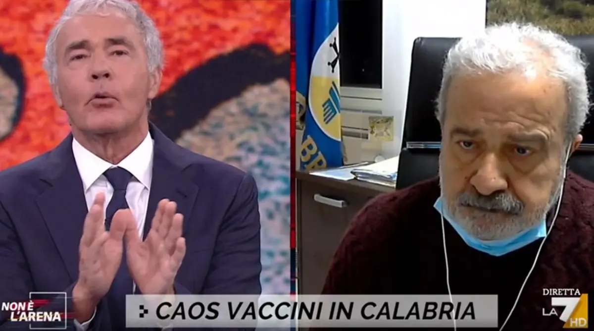 Longo come Cotticelli, va da Giletti e si copre di ridicolo: «Ho vaccinato il mio staff, è giusto»