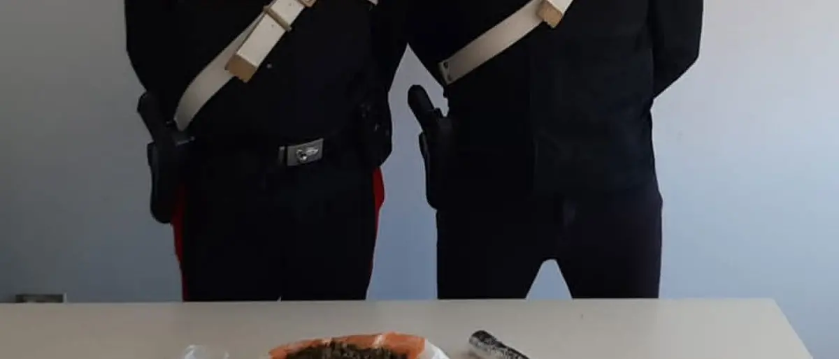 Traffico di droga, padre e figlio arrestati dai carabinieri nel Crotonese