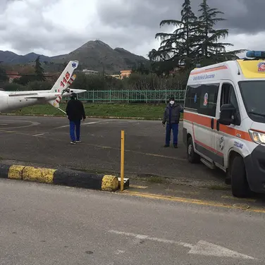 Castrovillari, 18enne precipita a scuola da un'altezza di 5 metri: interviene l'elisoccorso
