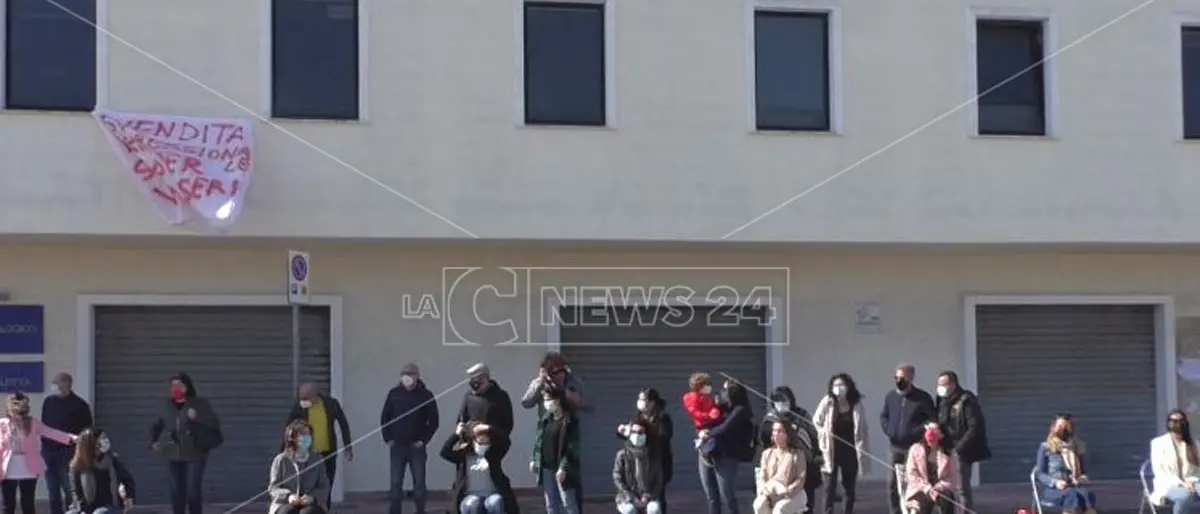 Crisi Abramo, il Primo Maggio a Crotone messa del vescovo con i dipendenti