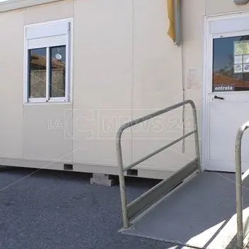 Lamezia, le poste-container chiuse fino all’8 maggio. «E in estate sarà sauna»