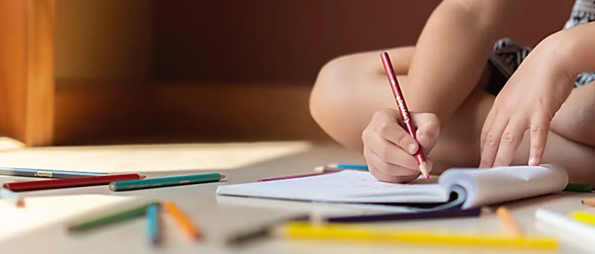 Soverato, asilo nega ingresso a terapista di un bimbo autistico: «Se ne parla l'anno prossimo»