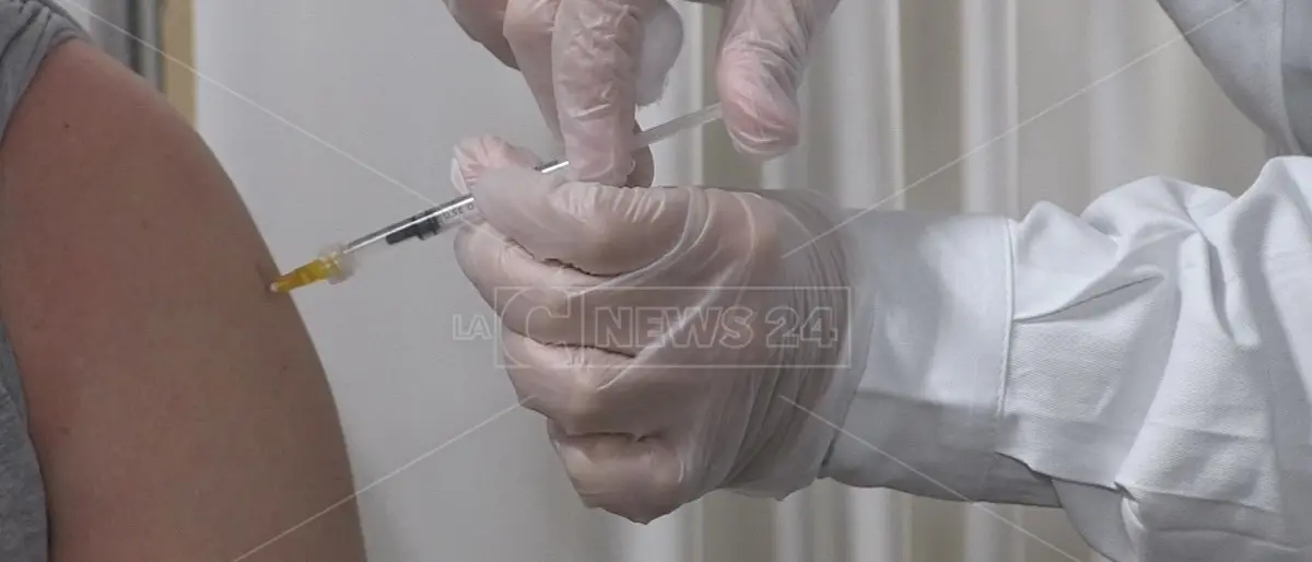 Vax day Calabria, oltre 16mila i vaccini somministrati nella prima giornata