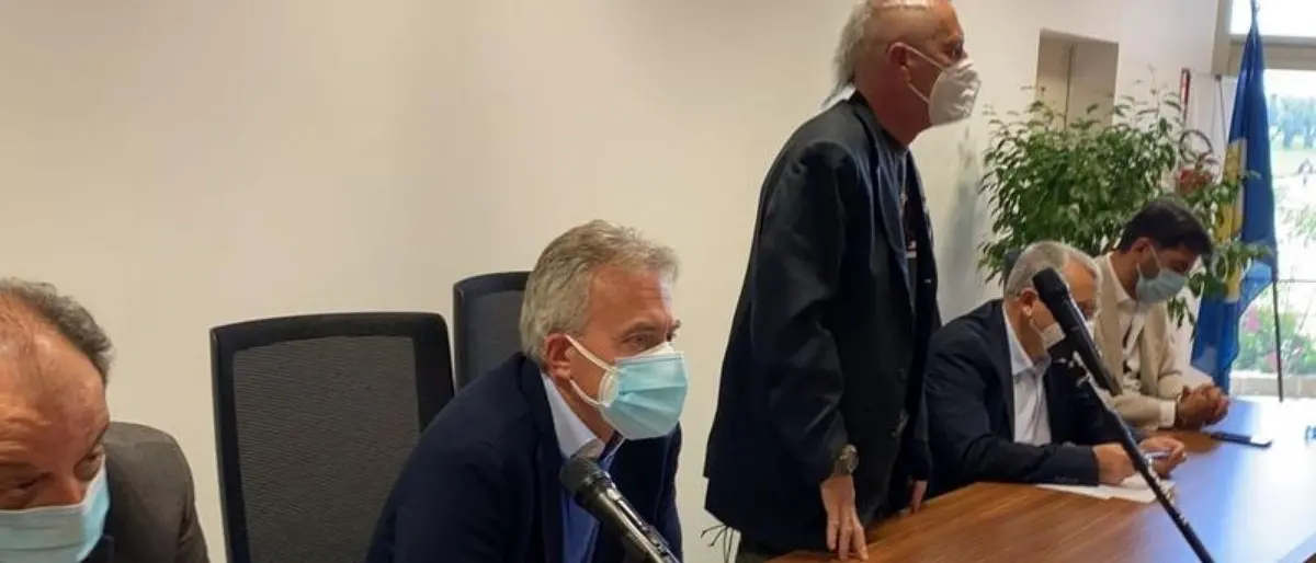 Regione, De Caprio incontra 34 sindaci: «Previsti 76 milioni per la depurazione»