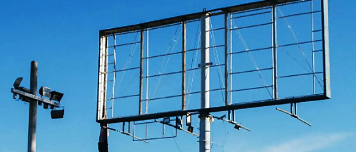 Le aziende di pubblicità in protesta a Roma: «Siamo stati dimenticati da tutti»