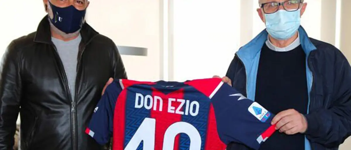 La solidarietà del Crotone Fc: generi alimentari donati alla mensa di Padre Pio