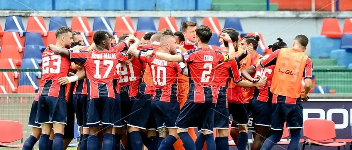 Cosenza Calcio, contro il Monza di Berlusconi alla ricerca di punti per il miracolo salvezza