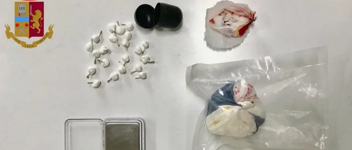 Corigliano Rossano, beccato con la cocaina nascosta negli slip: arrestato