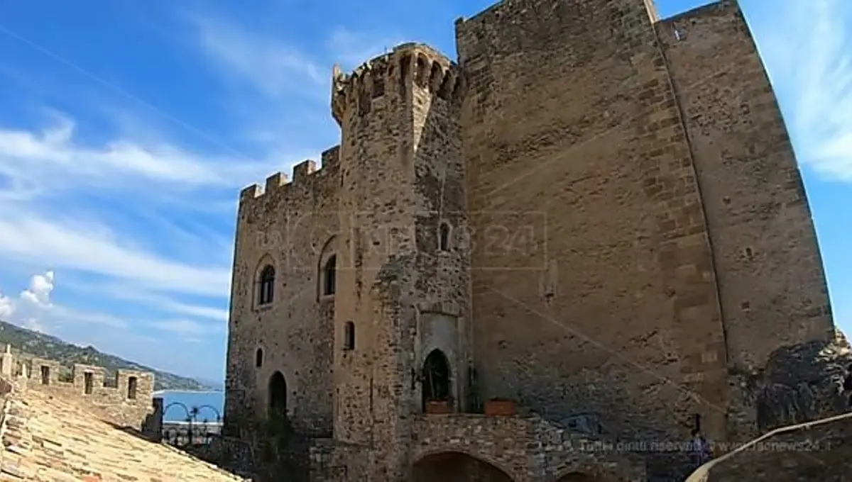 Turismo, mare e servizi: Roseto Capo Spulico approda sul The Guardian