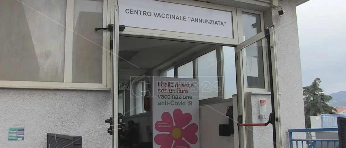 Covid, all’Annunziata di Cosenza pronti a vaccinare fino a mezzanotte