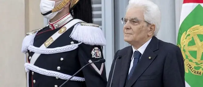 Offese online a Mattarella: 11 indagati, perquisizioni e sequestri di sistemi informatici