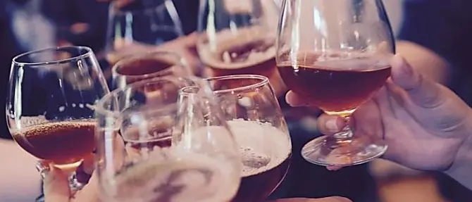 Covid, a Cittanova festa privata in piena notte in un ristorante: sanzioni per 4mila euro