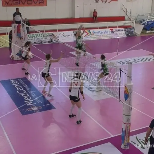 Pallavolo femminile A2, Volley Soverato cade in casa contro Vallefoglia