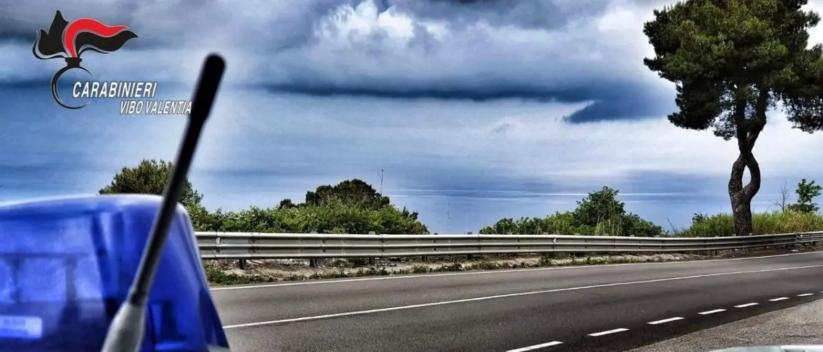 Vibo, buoni spesa ottenuti truffando lo Stato: tra i 478 denunciati anche affiliati alla ‘ndrangheta