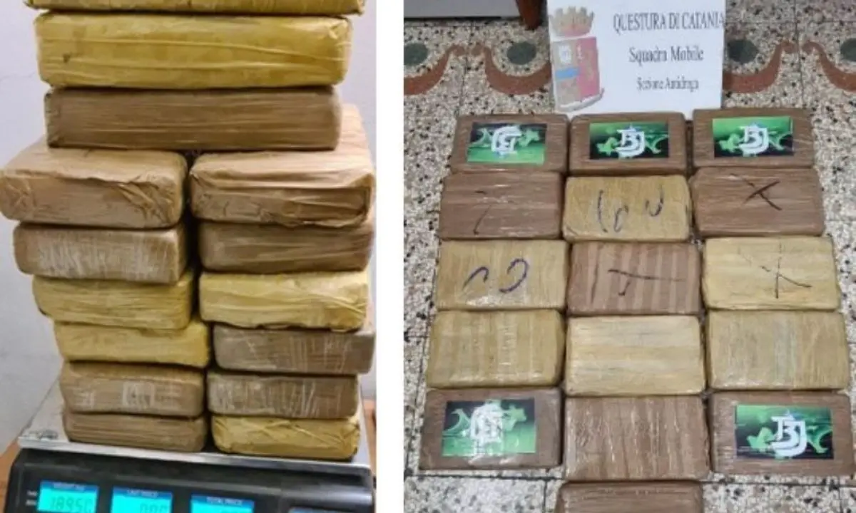 Con 18 kg di cocaina nel carico della frutta: calabrese arrestato a Catania