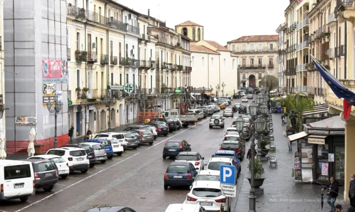 Lamezia, «Non si affitta a stranieri»: l'odissea di 3 giovani nello sfogo di un imprenditore