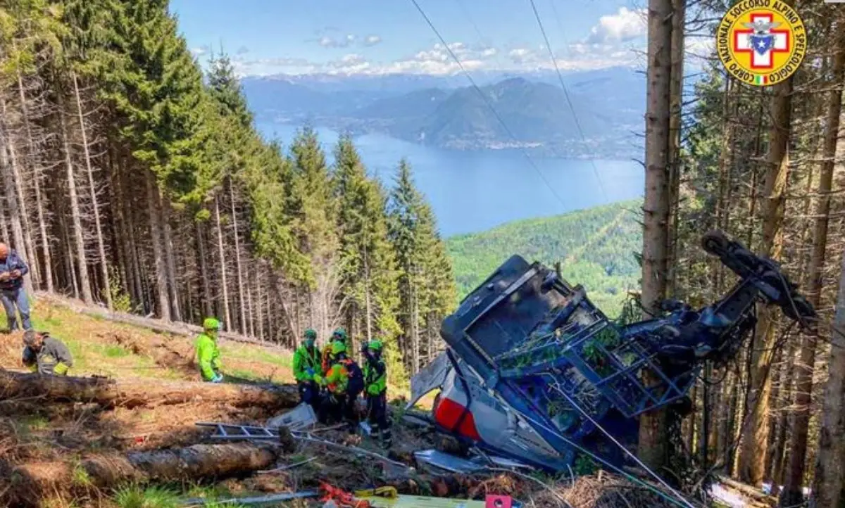 Incidente funivia in Piemonte, la procura di Verbania apre un’indagine: «Dinamica da chiarire»