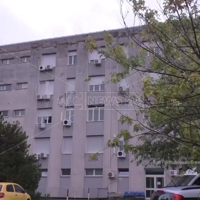 Ospedale di Praia, morì durante la gastroscopia: accuse archiviate per il medico