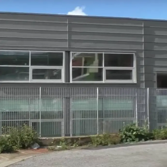 Lamezia, il centro polifunzionale di via de Filippis da incompiuta a polo vaccinale