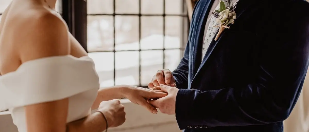 Matrimoni, niente limite al numero degli invitati ma per partecipare servirà il green pass