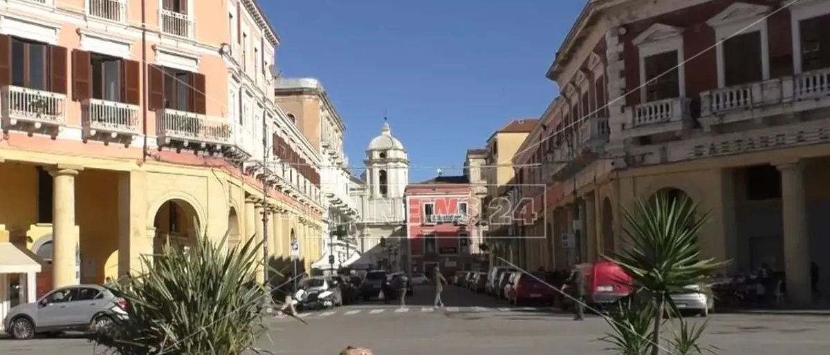 Commessa ferita a Crotone: riscontrate fratture multiple alla colonna vertebrale
