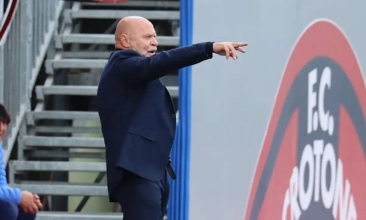 Crotone calcio, mister Cosmi: «Non so ancora se rimarrò ma a breve ne parleremo»