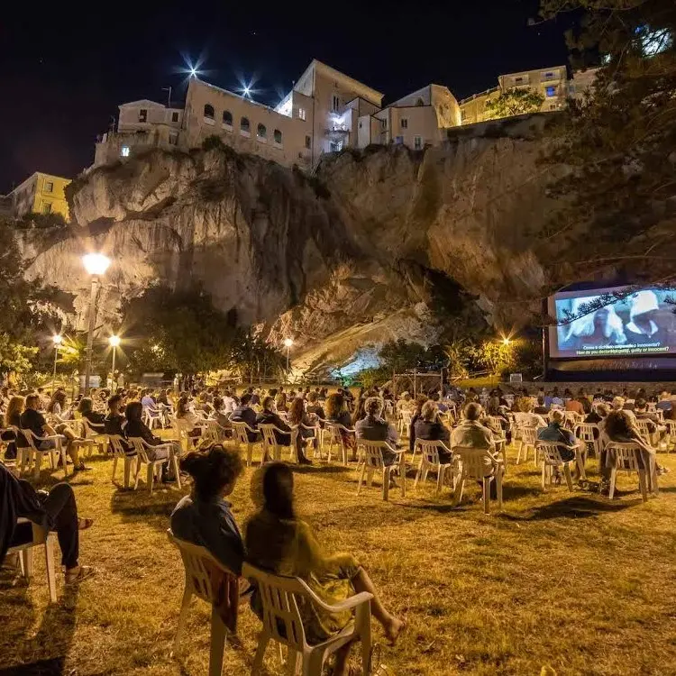 Ad Amantea tornano i corti del festival La Guarimba: «Riportiamo il cinema alla gente»