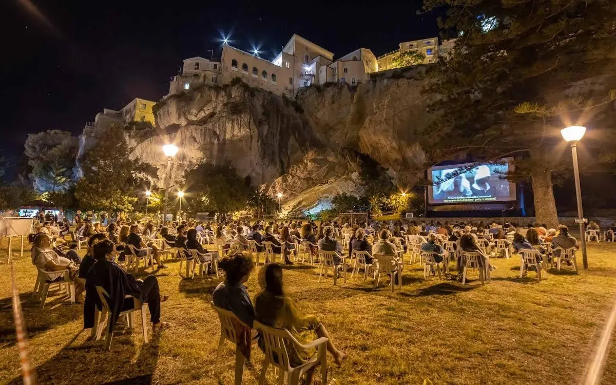 Ad Amantea tornano i corti del festival La Guarimba: «Riportiamo il cinema alla gente»