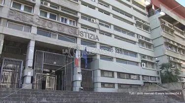 Cosenza, presunta estorsione da 400mila euro: a processo i dirigenti della Repsol Italia