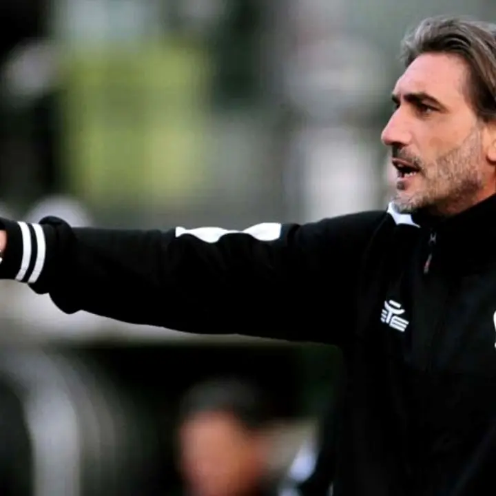 Serie B, un crotonese alla guida del Crotone: Modesto verso la panchina degli squali