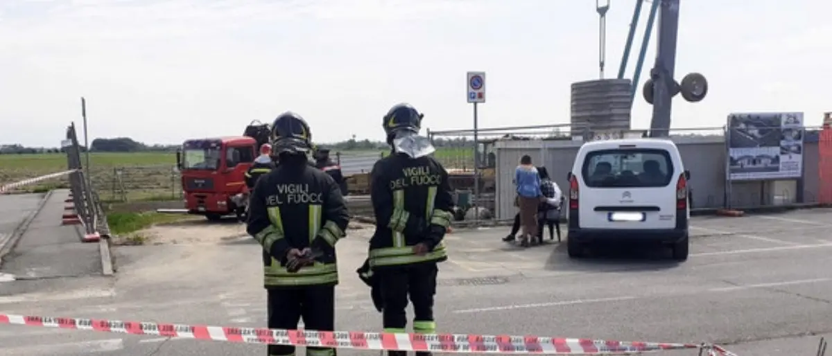 Incidente sul lavoro, operaio precipita in una botola e muore sul colpo