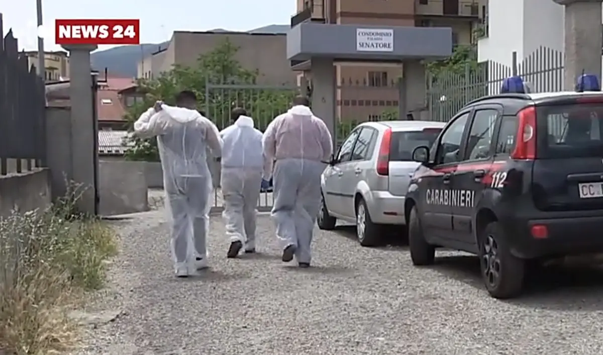 Castrovillari, accoltellò a morte la madre: 32enne resta in carcere