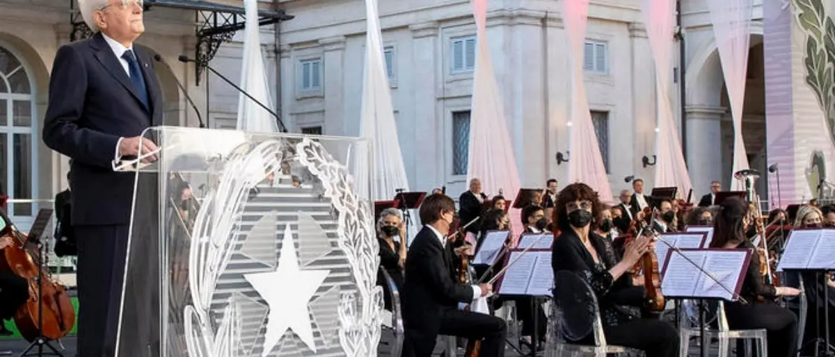 Festa della Repubblica, Mattarella: «Uniti per una nuova stagione di ripresa e rinascita»